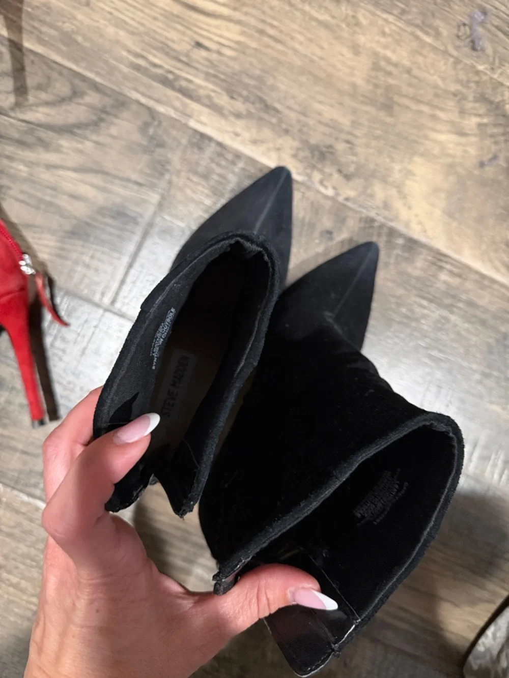 Steve Madden Carey Pointed-Toe Suede Ankle Boots - Red & Black Bundle - Picture 9 of 14